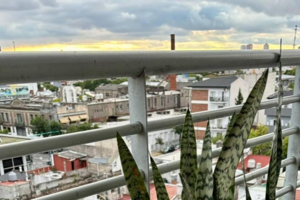 Vistoso Departamento C/balcon Buenos Aires